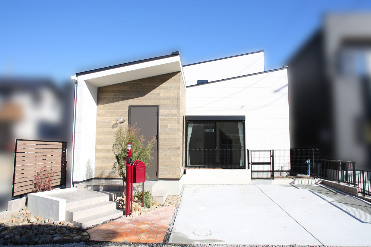 延床27坪の平屋風２階建てのお家