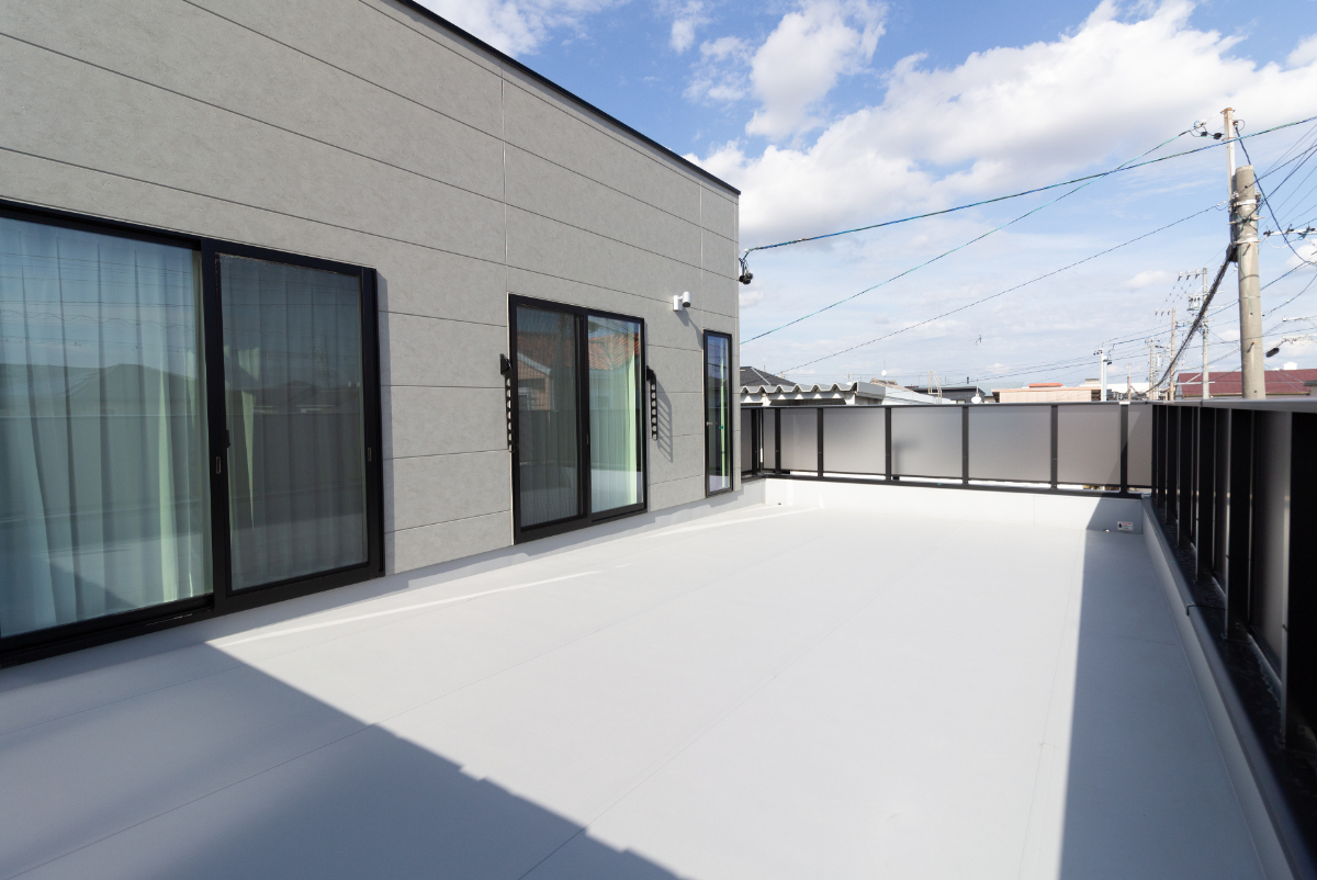 落着きと温かみの溢れる接骨院併用住宅